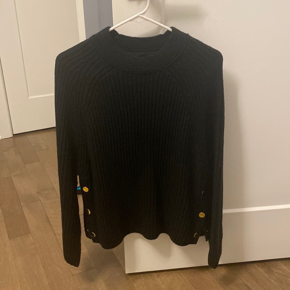 Black sweater with gold buttons - Picture 1 of 4